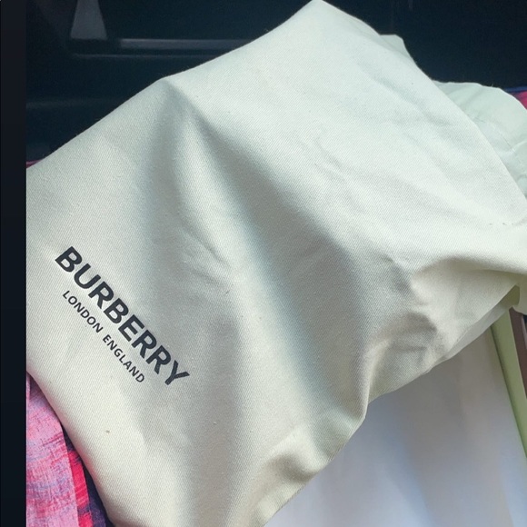 COPY - PRIDE(LGBQT) edition Burberry slides.REAL BURBERRY - Picture 7 of 8